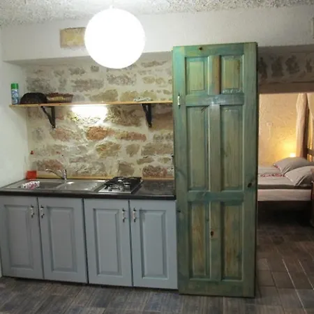 Jartic 2 * Betina (Sibenik-Knin)